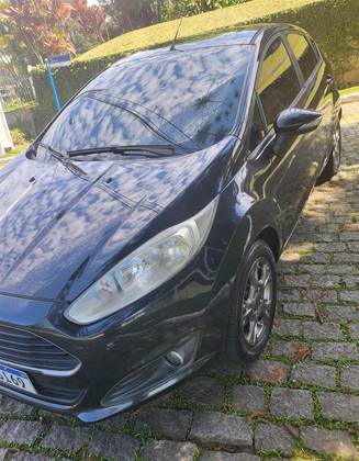 FORD FIESTA 1.6 SE HATCH 16V FLEX 4P POWERSHIFT FORD FIESTA 1.6 SE HATCH 16V FLEX 4P POWERSHIFT